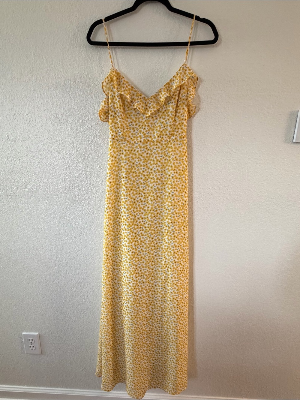 Windsor woman’s S Yellow ditzy Floral Slip Maxi Dress summer cottage core chic